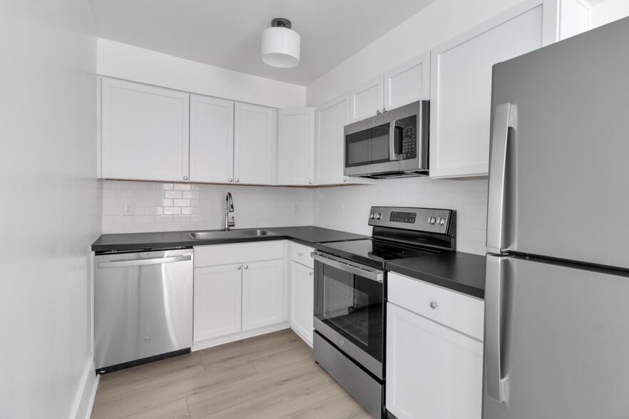 Building Photo - East Morris Avenue Apartments