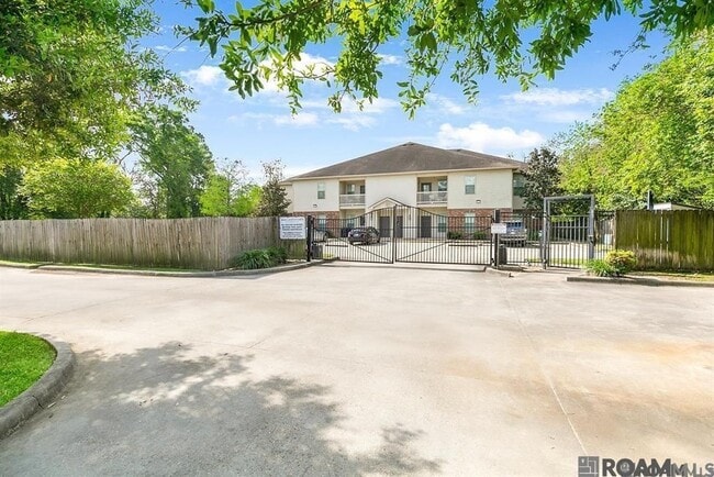 Building Photo - 1362 Brightside Dr