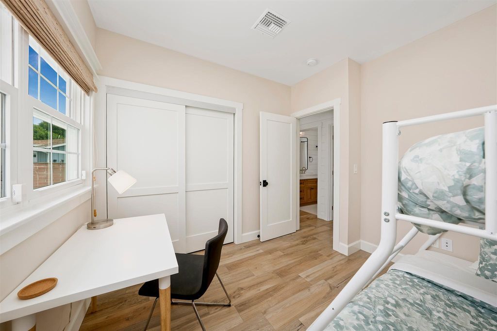 Building Photo - 2103 Loquat Pl