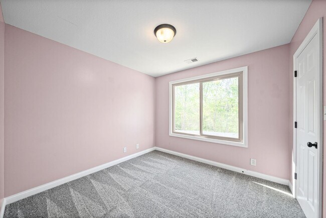 Building Photo - 3469 Bradfield Dr