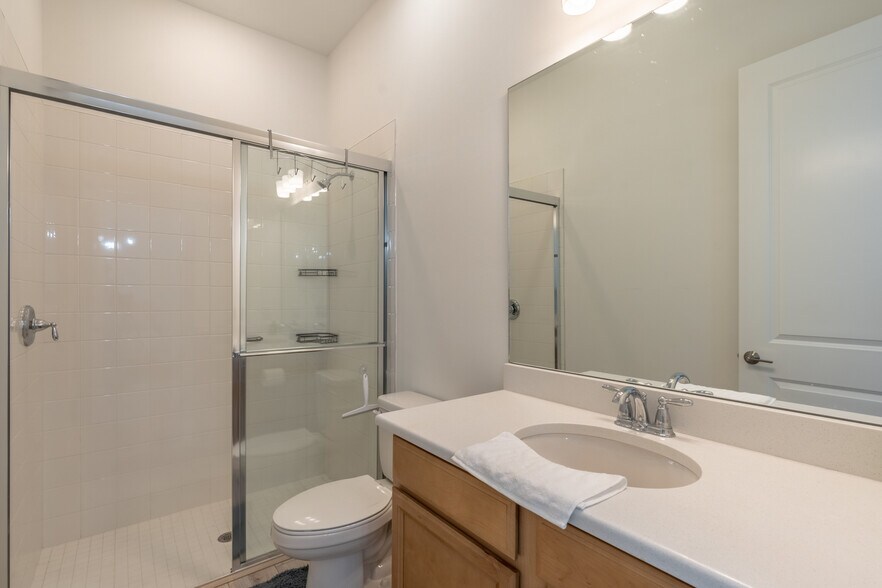 Bathroom 3 - 15347 Turin Dr