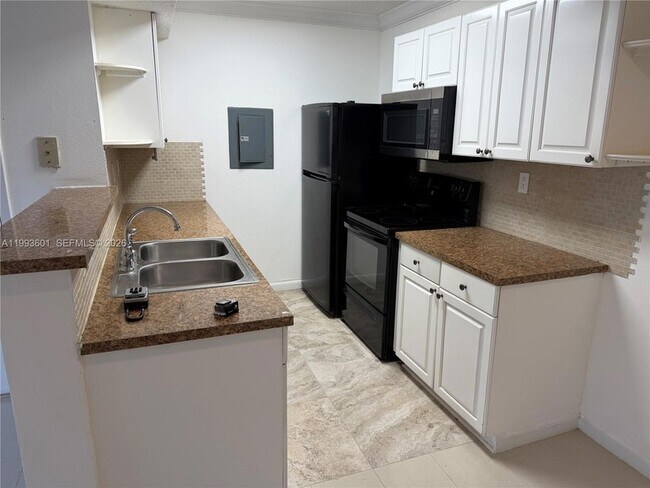 Building Photo - 15560 SW 106th Ln