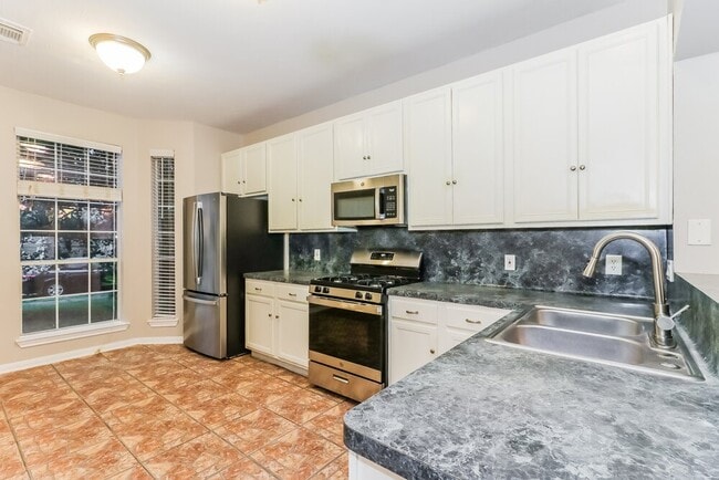 Building Photo - 2402 Birch Canyon Ct