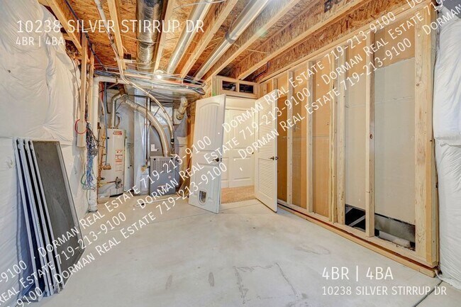 Building Photo - 10238 Silver Stirrup Dr