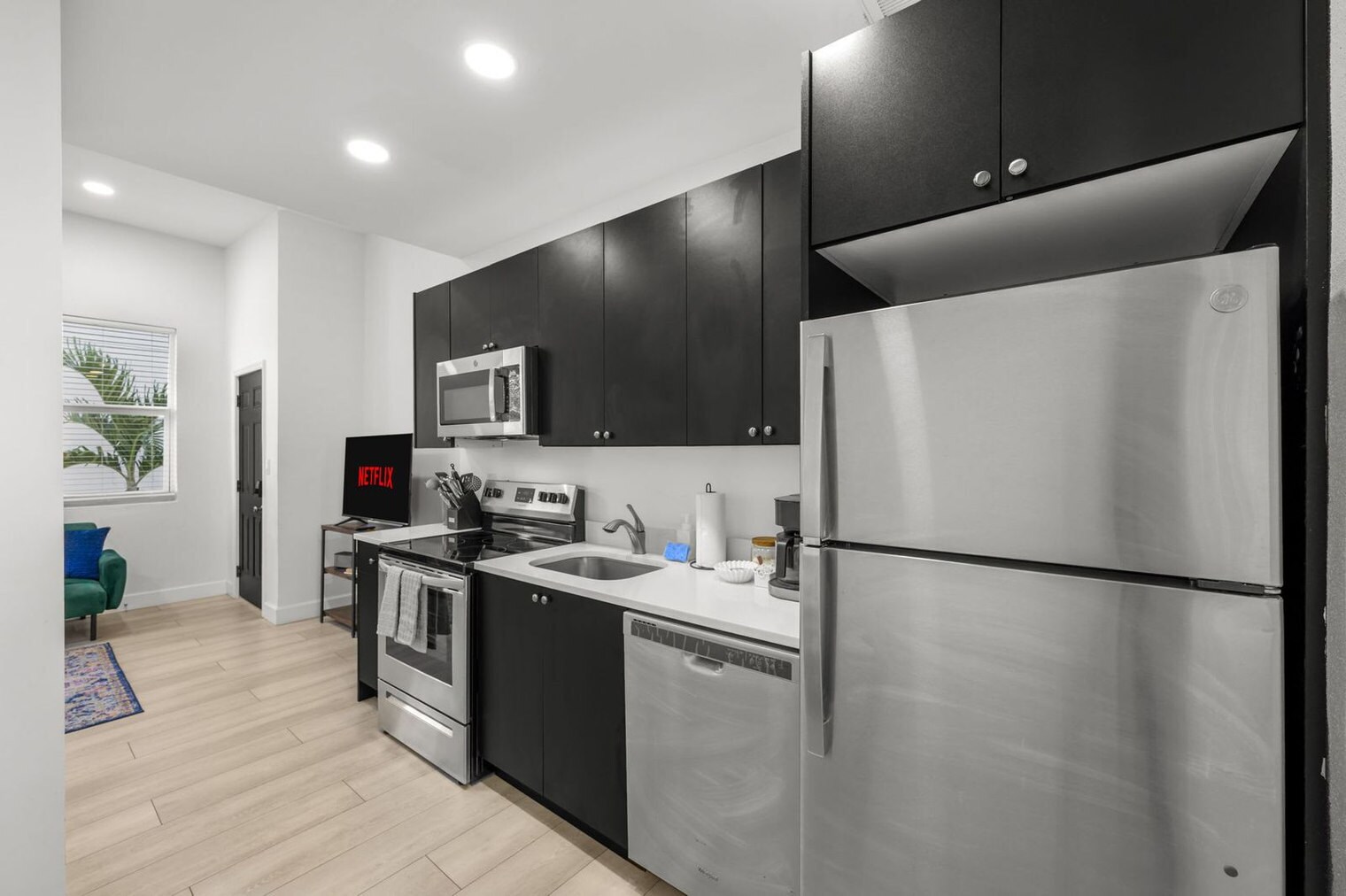 Building Photo - 1862 6th St