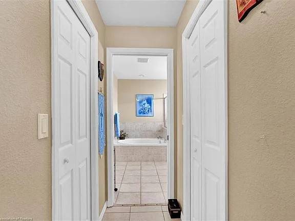 Building Photo - 7120 Coral Ridge Rd