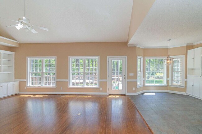 Building Photo - Stunning & Spacious Home in Walnut Hill! 4 Bedrooms | 4 Bathrooms w/ Lawn Care and Trash Service ...