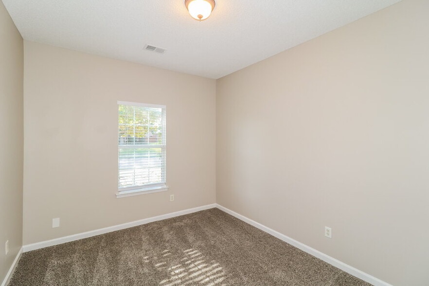 Building Photo - 9064 Kyle Duran Ln