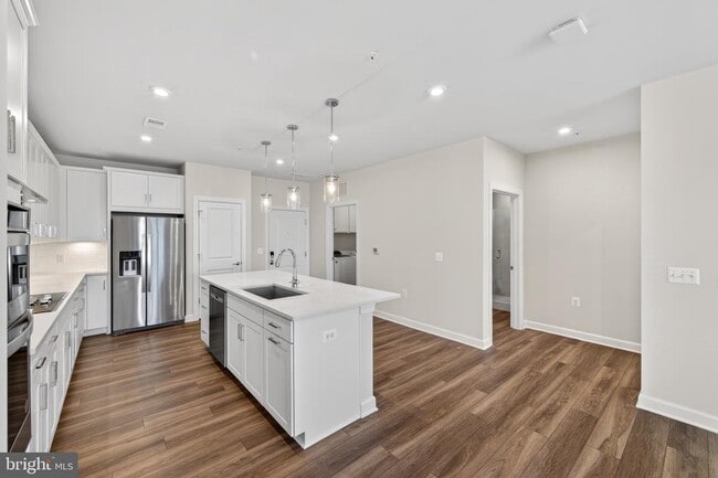 Building Photo - 21630 Hawksbill High Cir