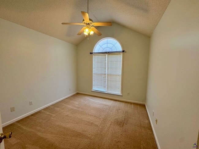 Building Photo - 505 Dorothy Ct