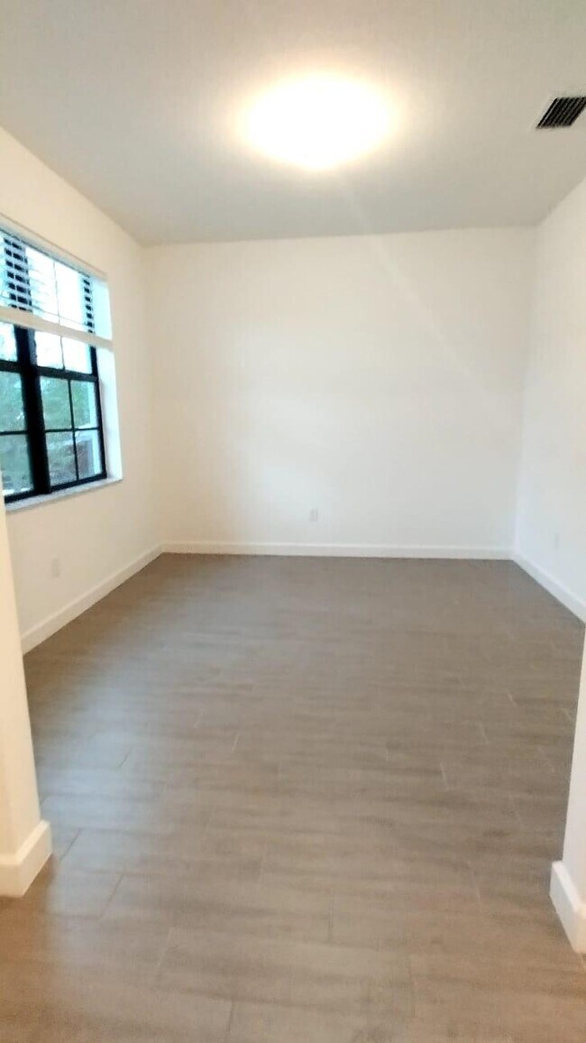 Building Photo - 3199 Streng Ln