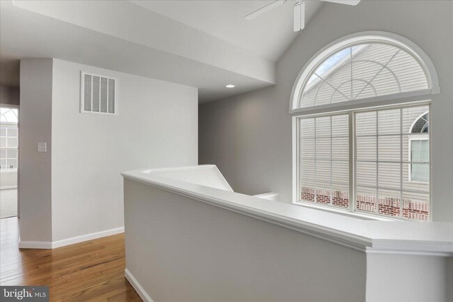 Building Photo - 9 Delano Dr