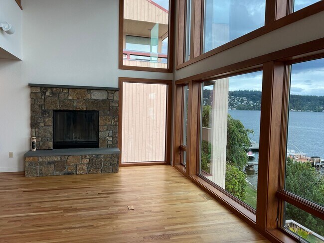 Building Photo - 1120 West Lake Sammamish Pkwy NE
