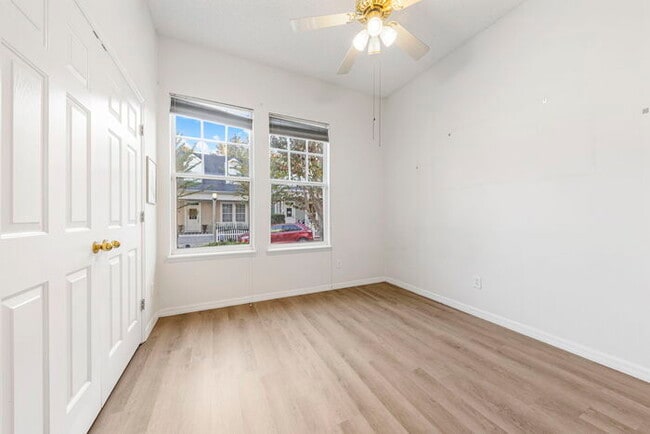 Building Photo - Centrally Located in Celebration Village