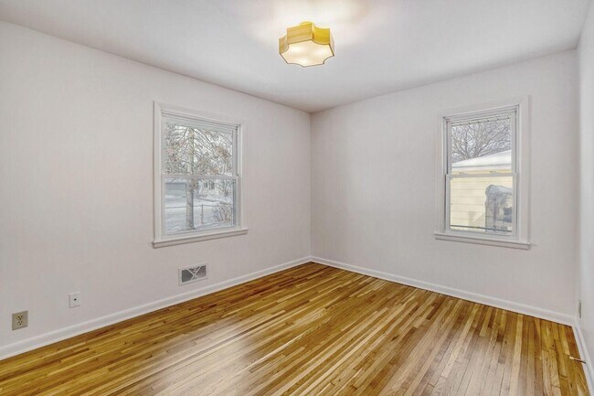 Building Photo - 6300 Quebec Ave N