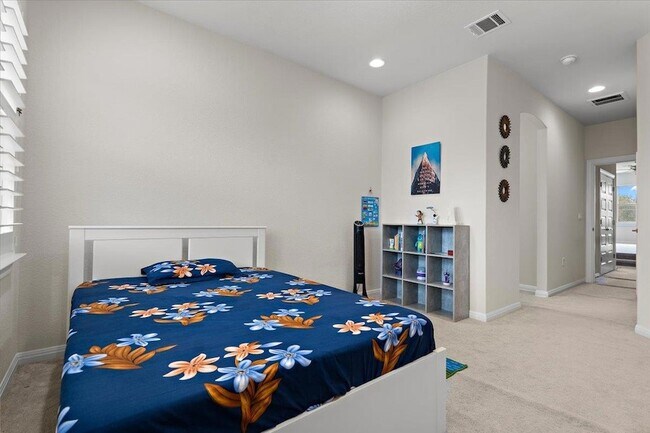 Building Photo - 9033 Rattlesnake Trail