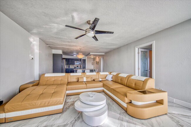 Building Photo - 851 Bayway Blvd