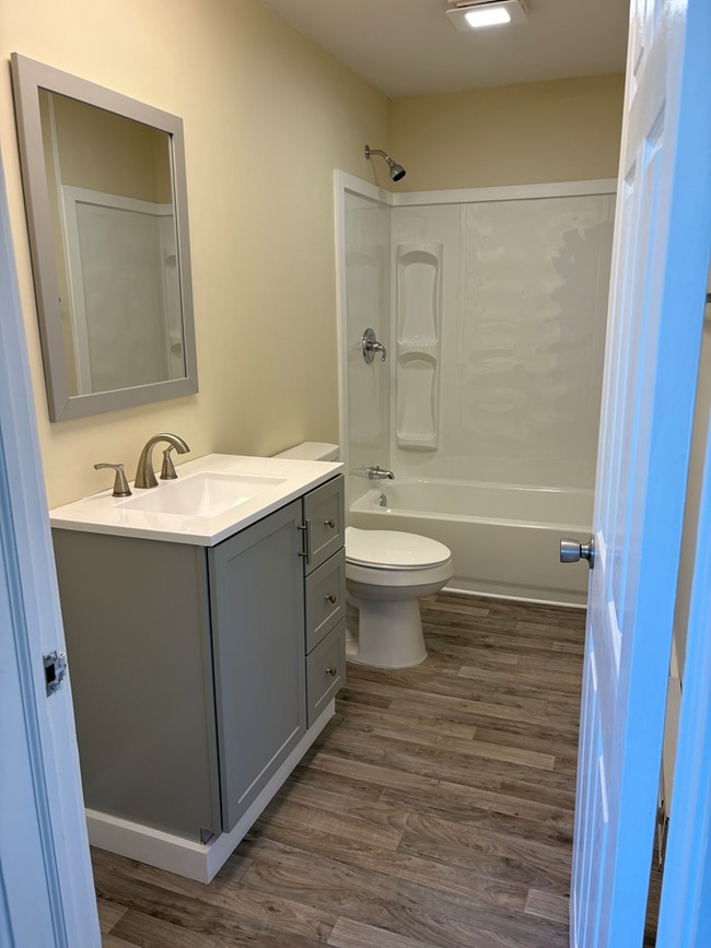 Building Photo - 117 Whitetop Rd