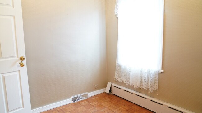 Building Photo - 6345 Morrowfield Ave