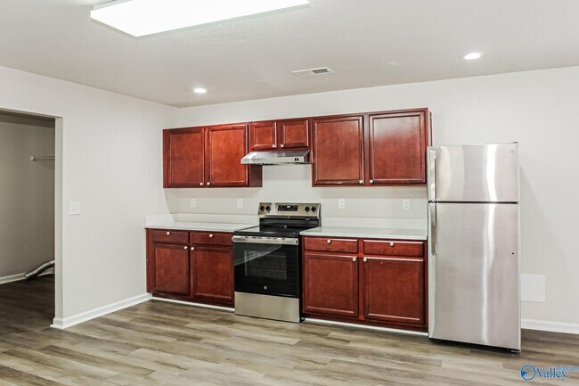 Building Photo - 100 Waterway Dr