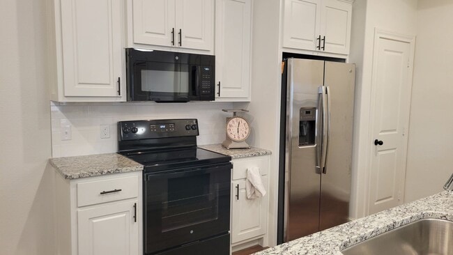 Building Photo - 7123 22nd Pl