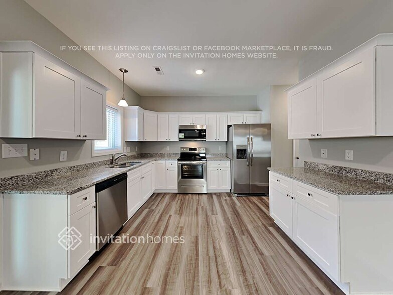 Building Photo - 302 Star Ruby Dr