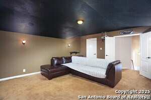 Building Photo - 611 Oxalis