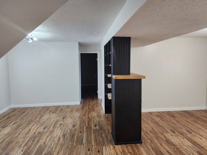 Building Photo - 2922 Dickens Dr