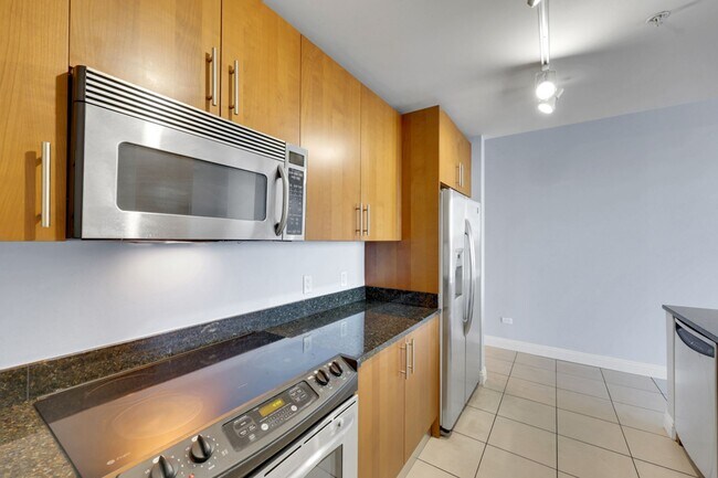 Building Photo - High Rise Studio Condo - Allue Las Vegas