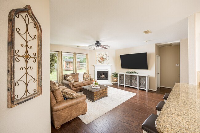 Building Photo - 33311 Greenfield Forest Dr