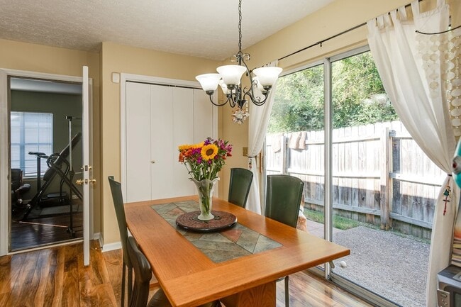 Building Photo - 510 Bridal Way Ct