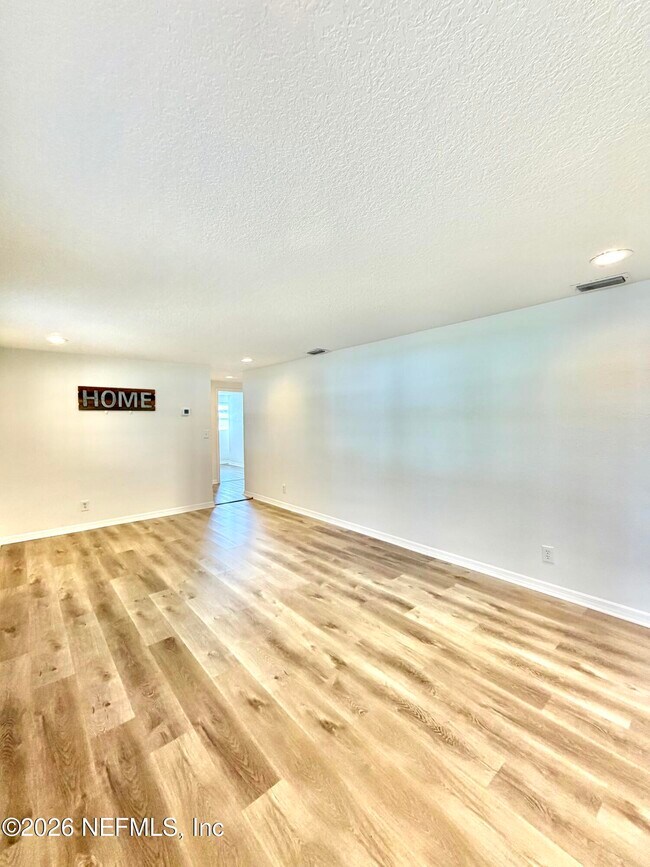 Building Photo - 8264 Devoe St