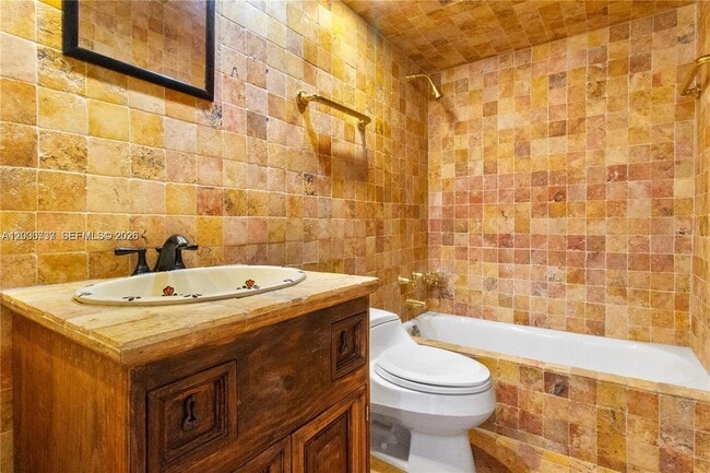 Building Photo - 455 Paradise Isle Blvd