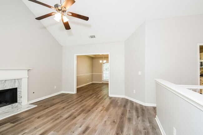 Building Photo - 680 Josh Ln