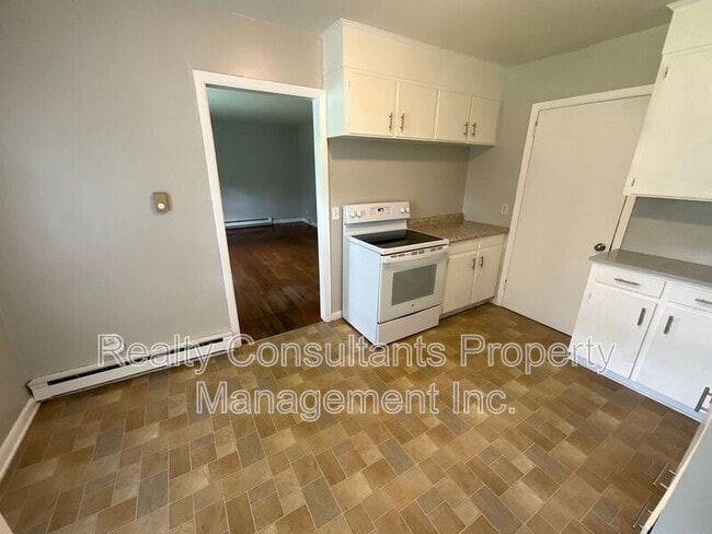 Building Photo - 1533 Beaucrest Ave