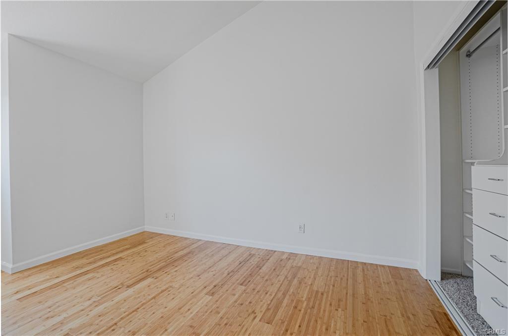 Building Photo - 2522 Voorhees Ave