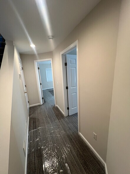 Building Photo - 2326 Upland Pl