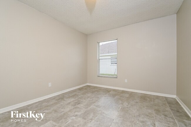 Building Photo - 10519 Walker Vista Dr