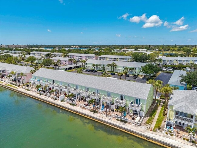 Building Photo - 4768 Coquina Key Dr SE