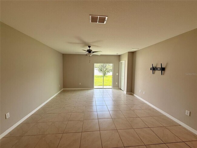 Building Photo - 10363 Shady Preserve Dr