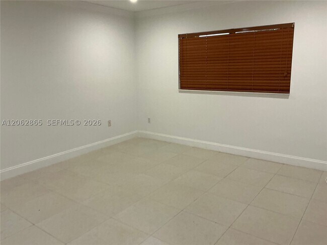 Building Photo - 8559 SW 115th Pl