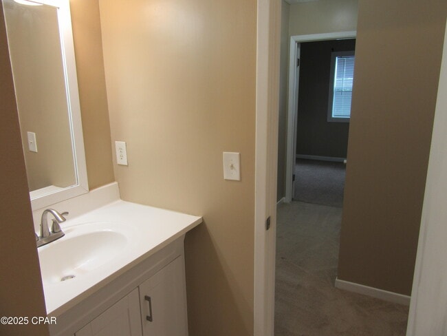 Building Photo - 513 Palermo Rd