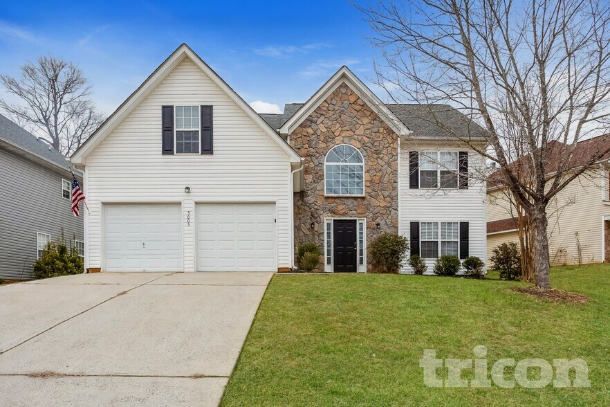 Building Photo - 5005 Eagle Creek Dr