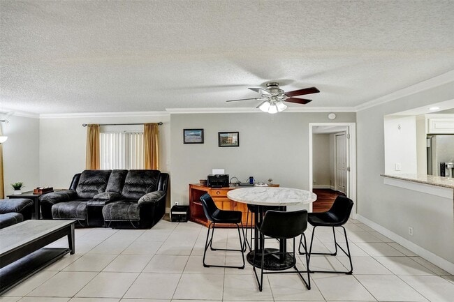 Building Photo - 12215 Royal Palm Blvd
