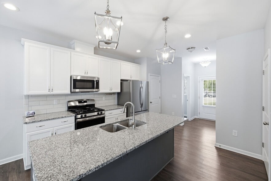 Building Photo - 117 Wellons Creek Dr