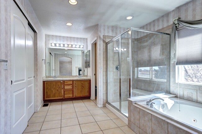 Building Photo - Beautiful 2-story Home in Dunes Park Henderson, CO!