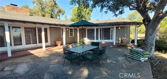 Building Photo - 1845 N Santa Anita Ave