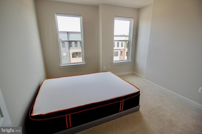 Building Photo - 4619 Olivine Dr