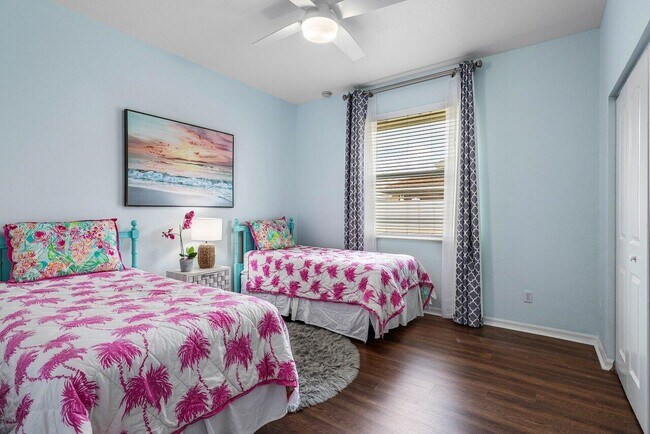 Building Photo - 2999 Dovedale Ct