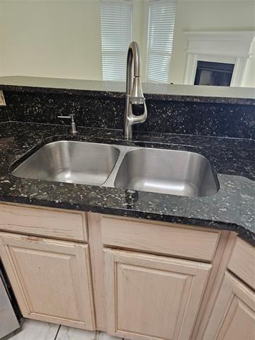 Building Photo - 7783 Park Run Rd